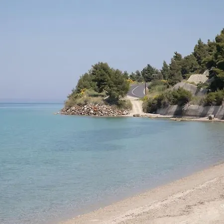 شقة Sea Breeze Apartments, Beachfront Location Skála Foúrkas