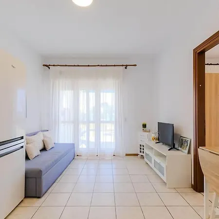 Sea Breeze Apartments, Beachfront Location شقة Skála Foúrkas