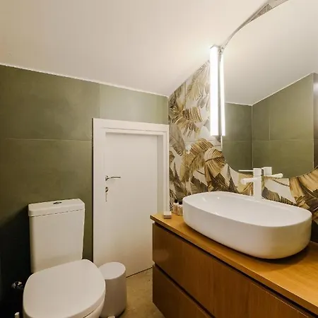 Sea Breeze Apartments, Beachfront Location شقة Skála Foúrkas