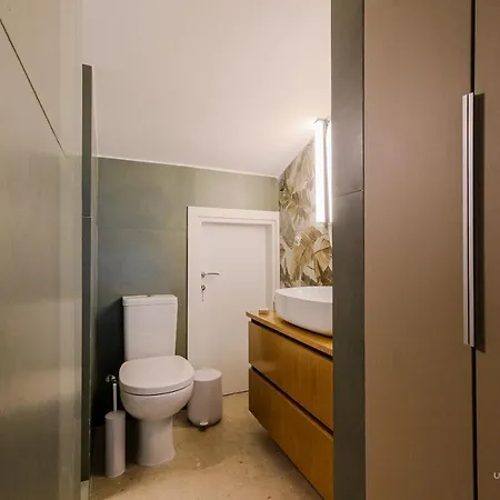 Sea Breeze Apartments, Beachfront Location شقة Skála Foúrkas
