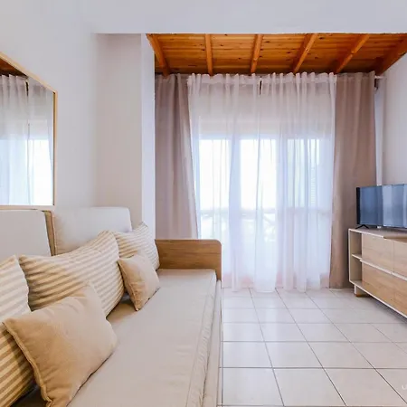 Apartmán Sea Breeze Apartments, Beachfront Location *