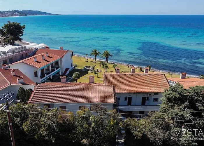 Sea Breeze Apartments, Beachfront Location Appartamento