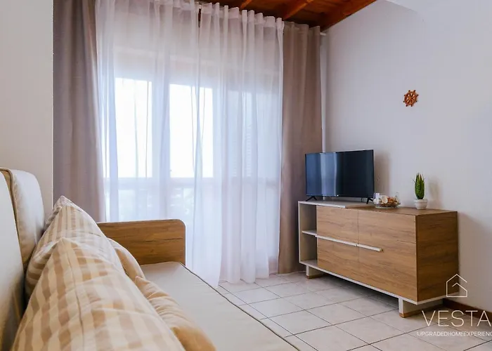 Sea Breeze Apartments, Beachfront Location Appartamento