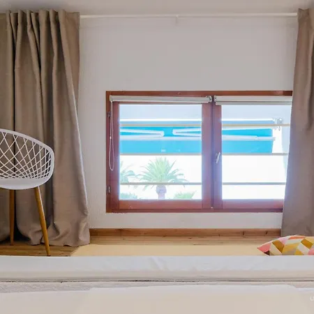 Sea Breeze Apartments, Beachfront Location Apartman Szkála Fúrkasz