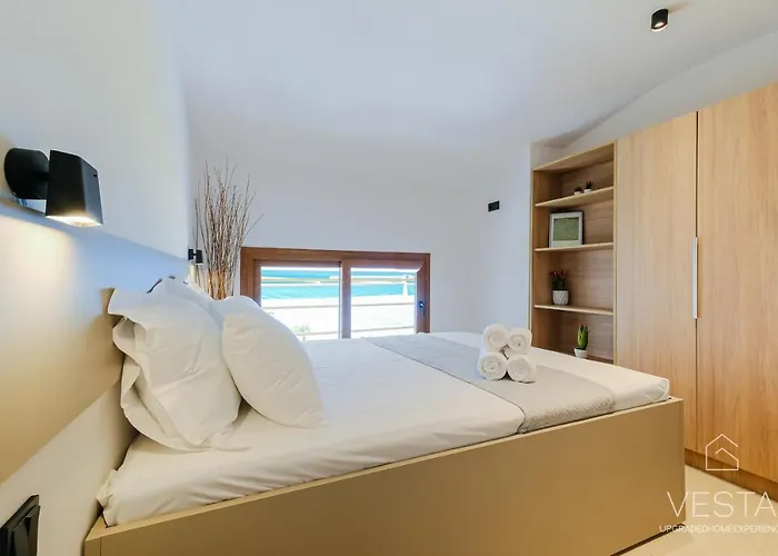 Lejlighed Sea Breeze Apartments, Beachfront Location