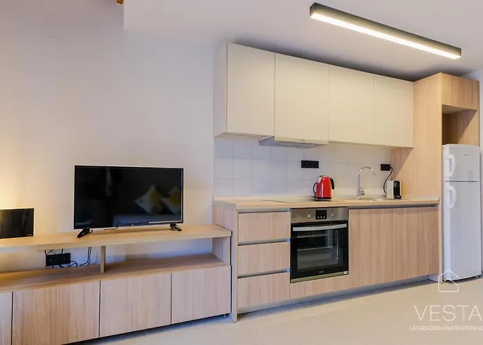 Sea Breeze Apartments, Beachfront Location Lejlighed *