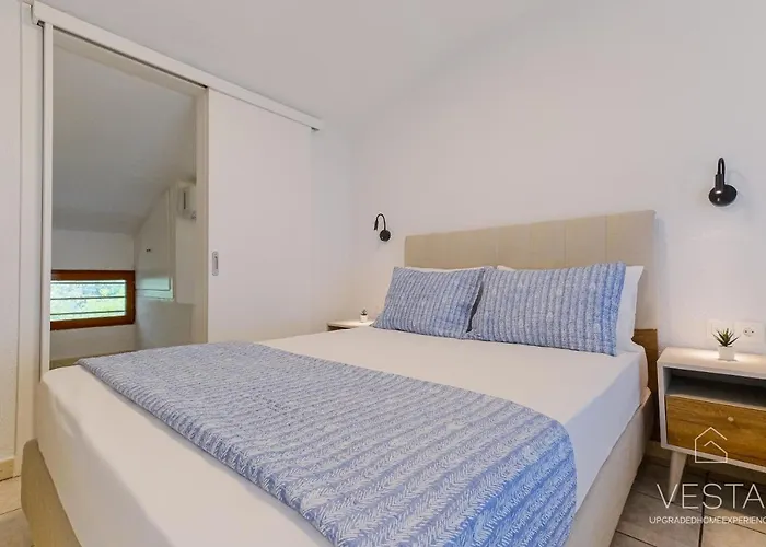 Sea Breeze Apartments, Beachfront Location Lejlighed Skála Foúrkas
