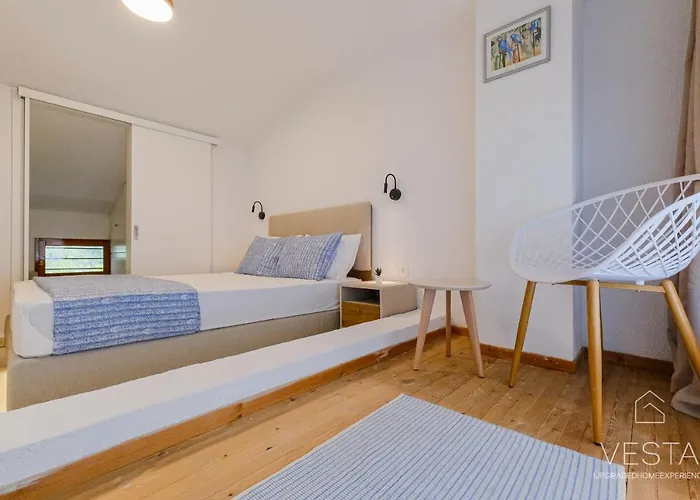 Sea Breeze Apartments, Beachfront Location Lejlighed *